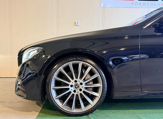 Mercedes-Benz E220 d 21 of 25