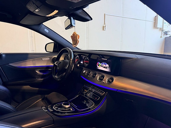 Mercedes-Benz E220 d 9 of 25