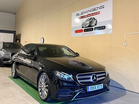 Mercedes-Benz E220 d 2 of 25
