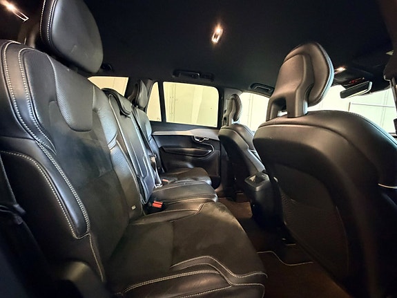 Volvo XC90 7 of 30