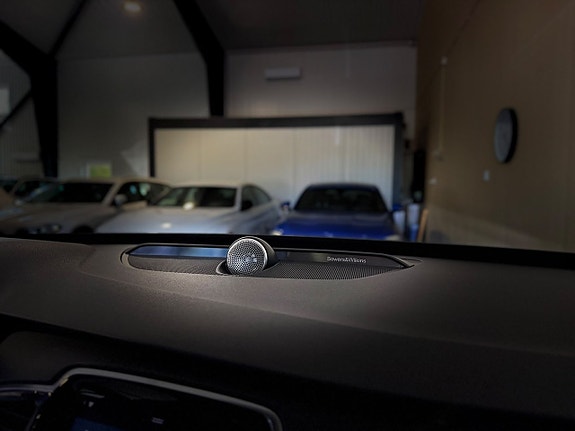 Volvo XC90 21 of 30