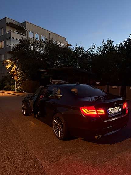 BMW 530d 8 of 15