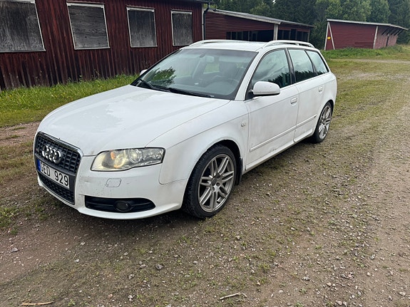 Audi A4 3 of 7