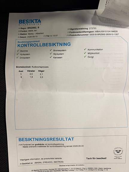 BMW 320i 12 of 13