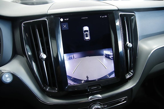 Volvo XC60 10 of 15