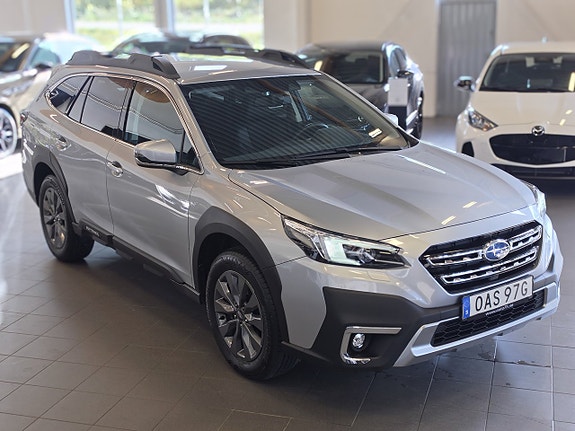 Subaru Outback 2 of 13