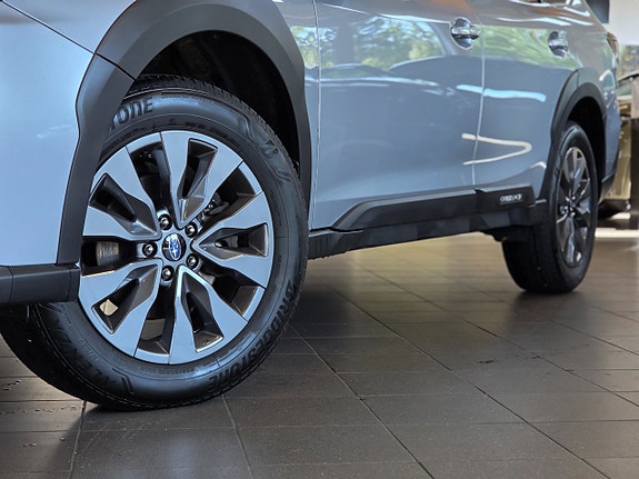 Subaru Outback 5 of 13