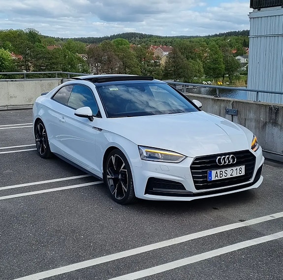 Audi A5 2 of 10