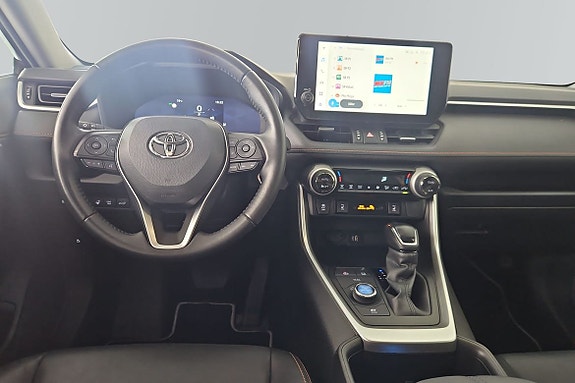 Toyota RAV4 8 of 20