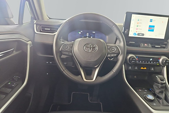 Toyota RAV4 9 of 20