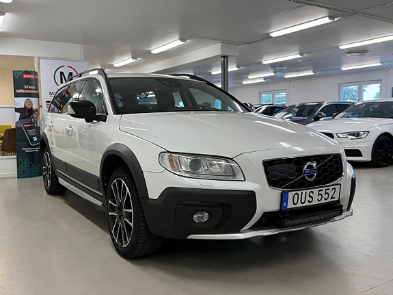 Volvo XC70 16 of 27