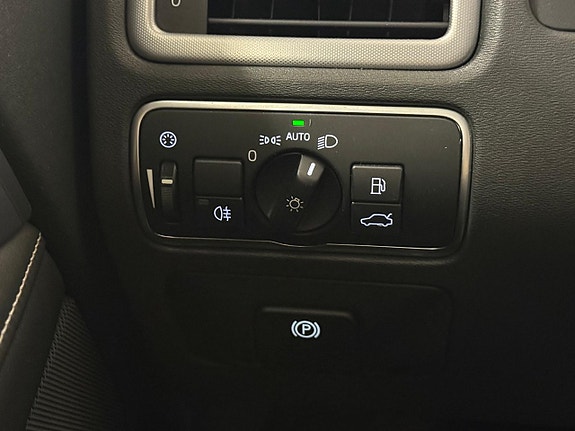 Volvo XC70 26 of 27