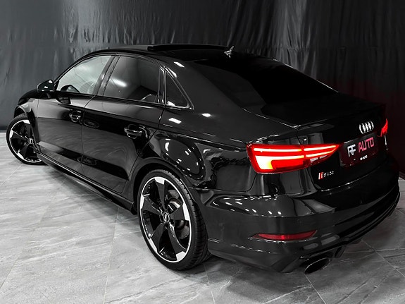 Audi RS3 13 of 30