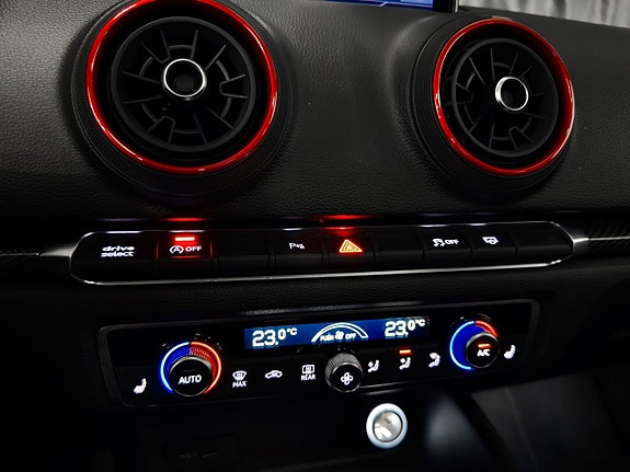 Audi RS3 27 of 30