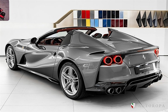 Ferrari 812 GTS 4 of 10