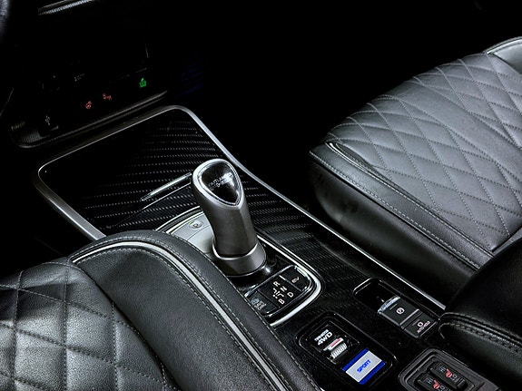 Mitsubishi Outlander 7 of 18