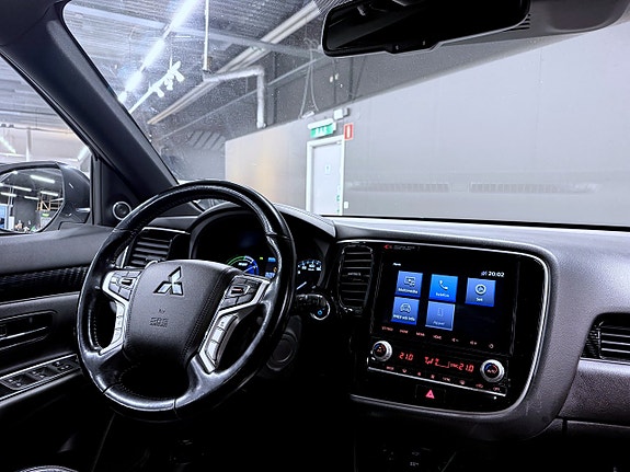 Mitsubishi Outlander 13 of 18