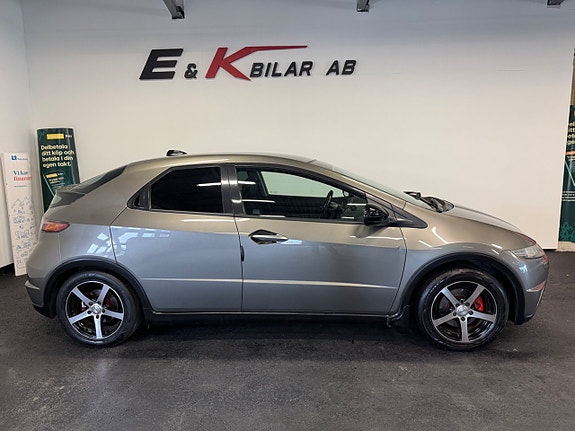 Honda Civic 2 of 12