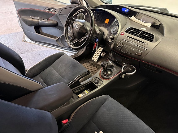 Honda Civic 9 of 12