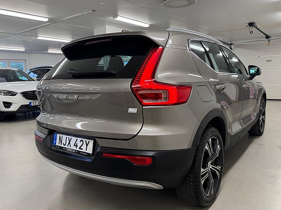 Volvo XC40 16 of 27