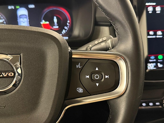 Volvo XC40 26 of 27