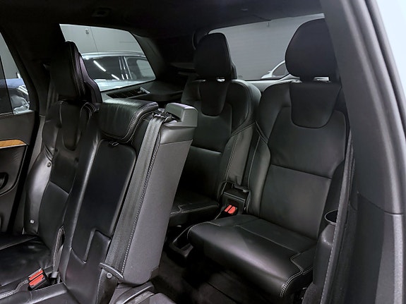 Volvo XC90 20 of 20