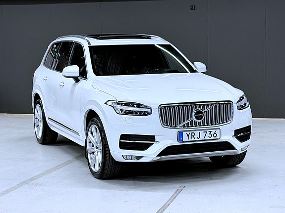 Volvo XC90 4 of 20