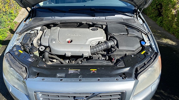 Volvo S80 7 of 8