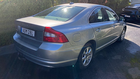 Volvo S80 3 of 8