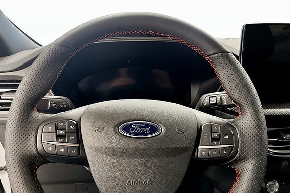 Ford Kuga 7 of 9