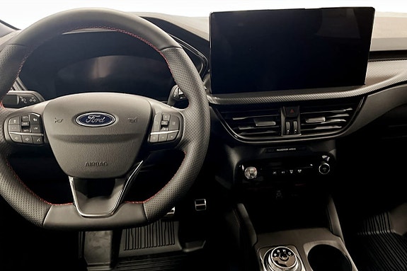 Ford Kuga 4 of 9