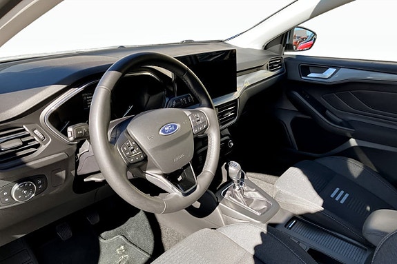 Ford Focus 5 of 9