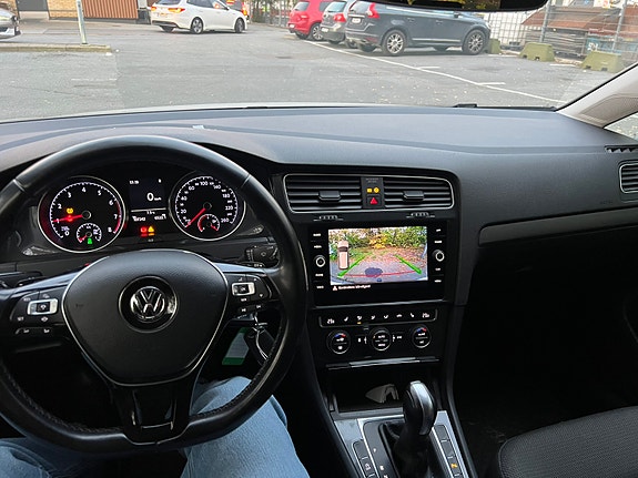 Volkswagen Golf VII 7 of 8