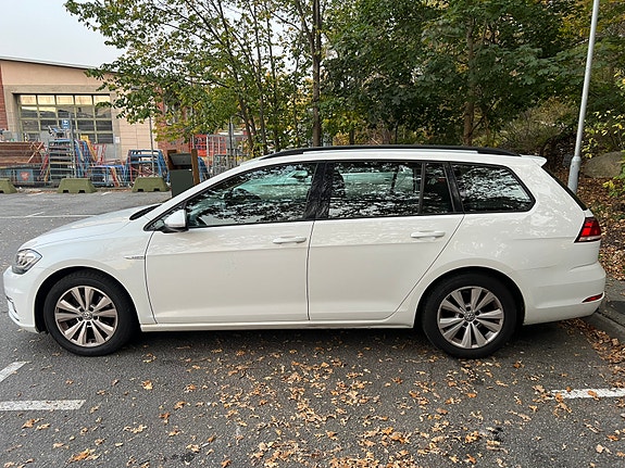 Volkswagen Golf VII 3 of 8