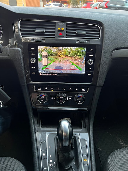 Volkswagen Golf VII 8 of 8