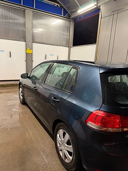 Volkswagen Golf VI 9 of 13