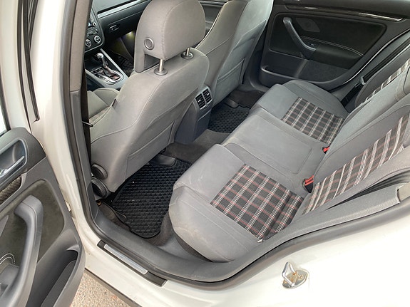 Volkswagen Golf V 15 of 17