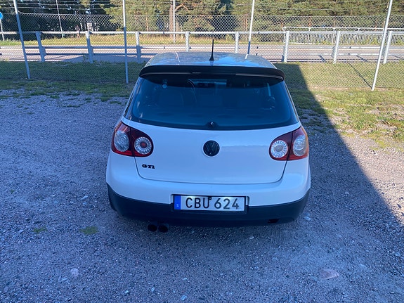 Volkswagen Golf V 7 of 17