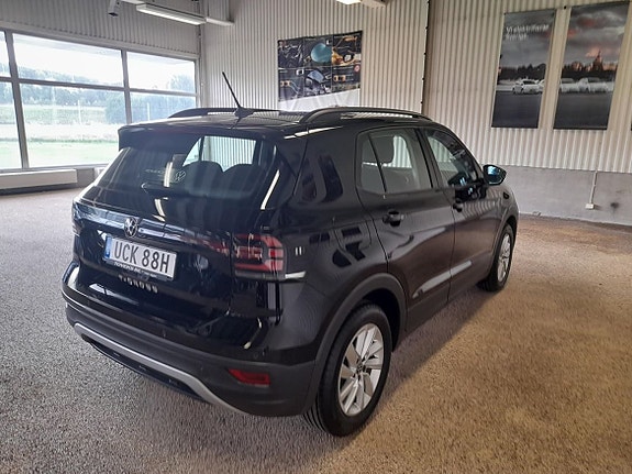 Volkswagen T-Cross 4 of 7