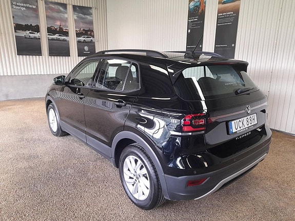 Volkswagen T-Cross 3 of 7