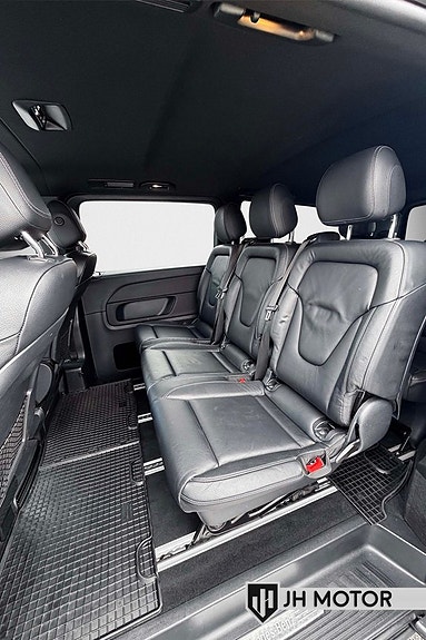 Mercedes-Benz V220 15 of 21