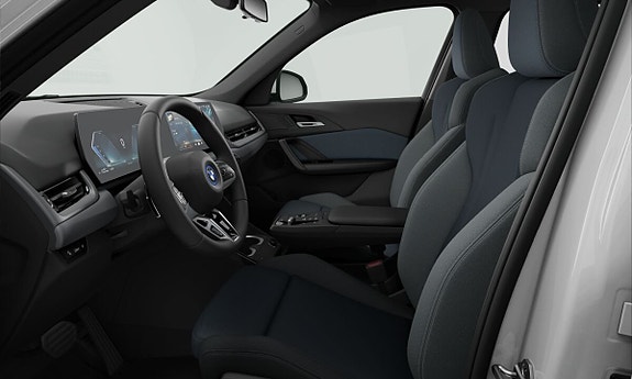 BMW X1 3 of 3