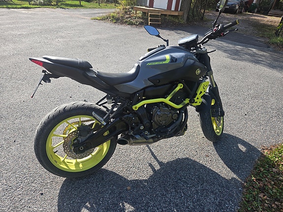 Yamaha MT-07 6 of 7