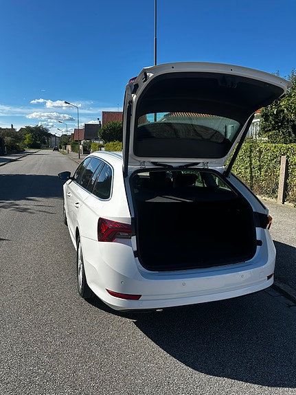 Skoda Octavia 5 of 10