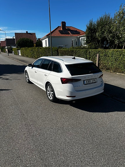 Skoda Octavia 4 of 10