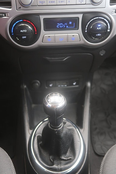 Hyundai i20 12 of 26
