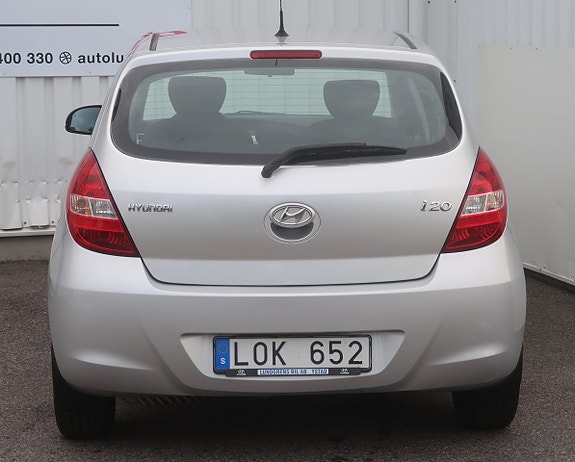 Hyundai i20 4 of 26