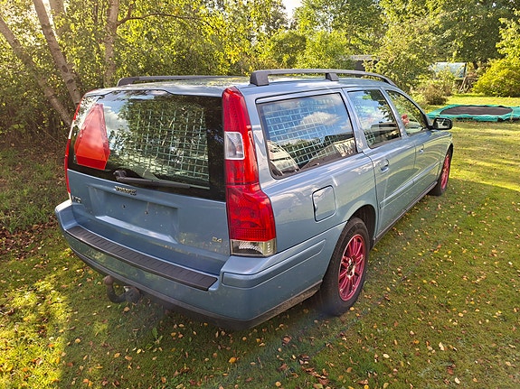 Volvo V70 5 of 11