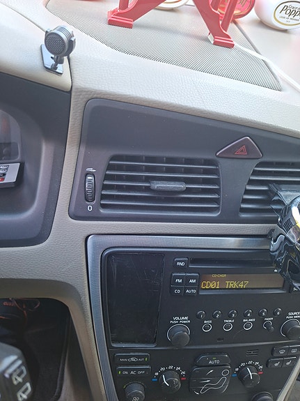 Volvo V70 7 of 11