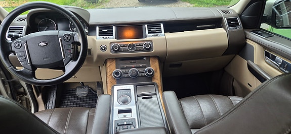 Land Rover Range Rover Sport 11 of 12